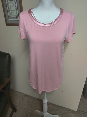 Premise  Studio Light Pink Short-Sleeve Tee with Satin Trim, Medium